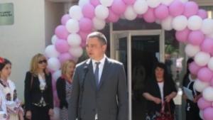 Нов център предлага социални услуги за 1000 деца и родители