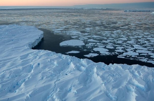 Изследване определя кога ще се разпадне антарктическият леден шелф