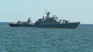 Фрегатата Смели претърпя лек инцидент