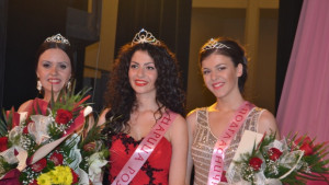 Царица Роза е Цветелина Иванова от ПМГ НОбрешков