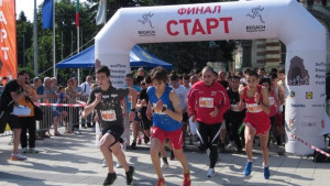 Цветан Цветанов откри и поведе втория Маратон на приятелството Плевен