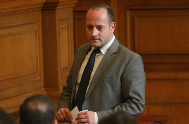 Радан Кънев: Местан се изживява като конферансие на съпротивата