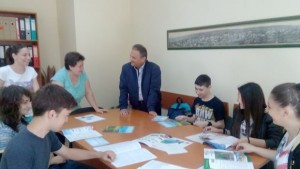 Проект Ученически практики в ДФСГ Интелект продължава