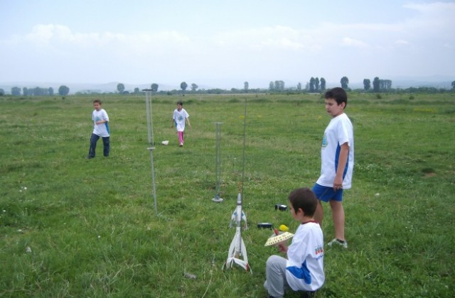 Отборът на ОДК втори на националните ученически състезания по авиомоделизъм и ракетомоделизъм
