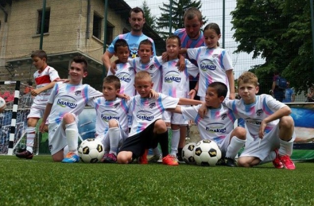 Малките болярчета са шампиони на областите Габрово и В. Търново