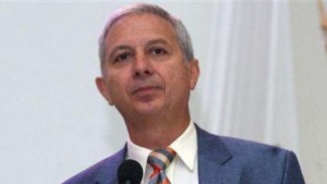 Проф Огнян Герджиков представя в Казанлък книгата си Аз не