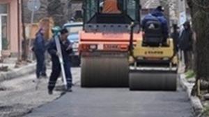 Усилено се асфалтират улици от водния цикъл