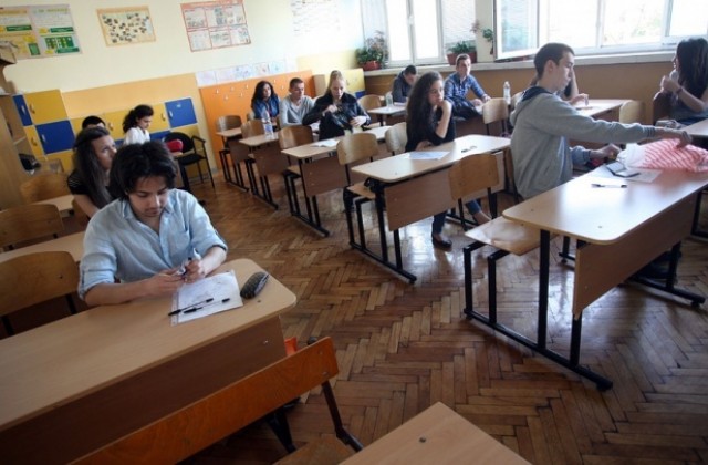 Зрелостниците пишат за „Ще бъдеш в бяло” на Яворов