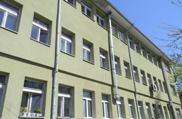 Груба грешка е да се затварят диспансери, алармират съветниците от БСП