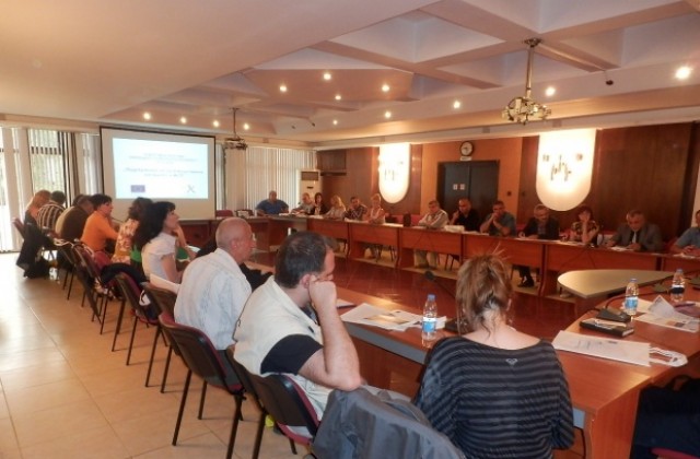 Над 30 фирми участваха в информационна среща