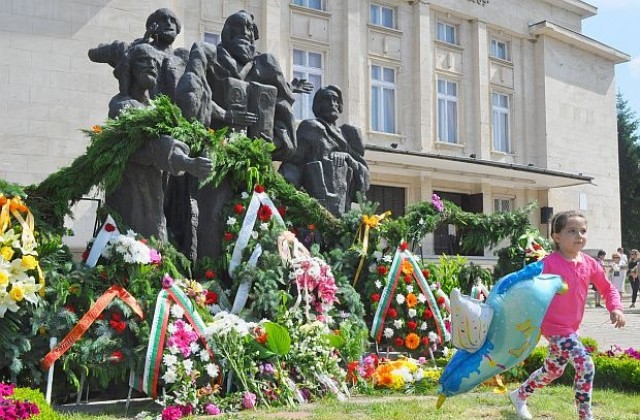 Николина Чакърдъкова и затворени улици за 24 май