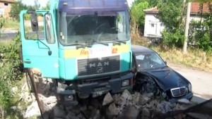 Старозагорският владика катастрофира край Симеоновград