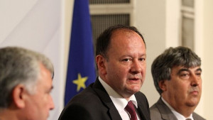 БСП настоява на хората с минимална заплата да се връща