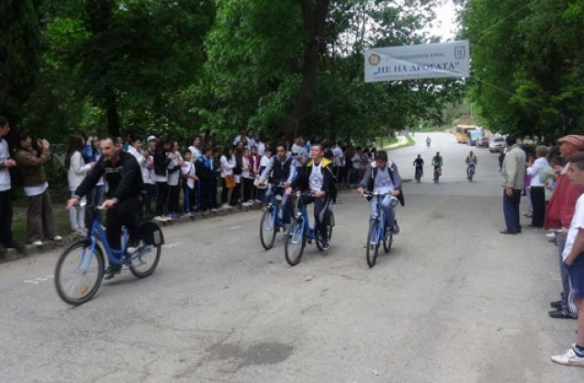 800 участници се включиха в спортния празник Balchik Street Bike