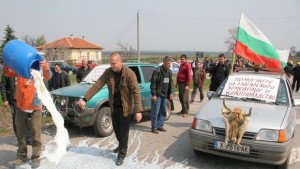 Фермери се събират за национален протест край Димитровград