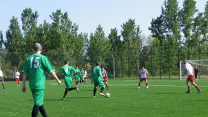 Футболна среща за Деня на спорта в Селиолу