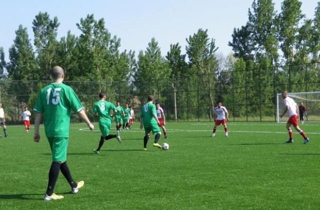 Футболна среща за Деня на спорта в Селиолу