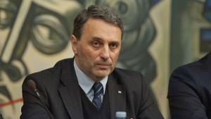 Освободиха шефа на БАБХ заради скандал за рекет с производител