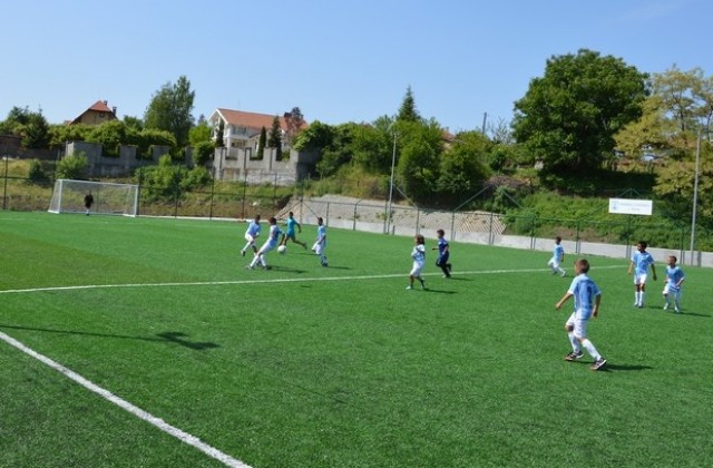Ново футболно игрище в Росен