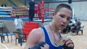 Млад боксьор от Червен бряг спечели сребърен медал от Държавно