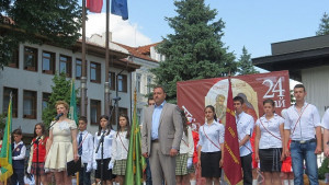 Икономов Да пребъде вечният стремеж към усъвършенстване