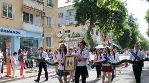 Празнично шествие за 24 май в Свиленград