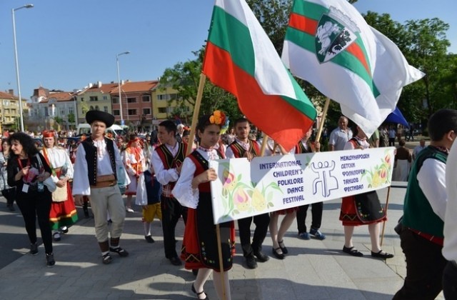 Галаконцерт на участниците в детския фестивал