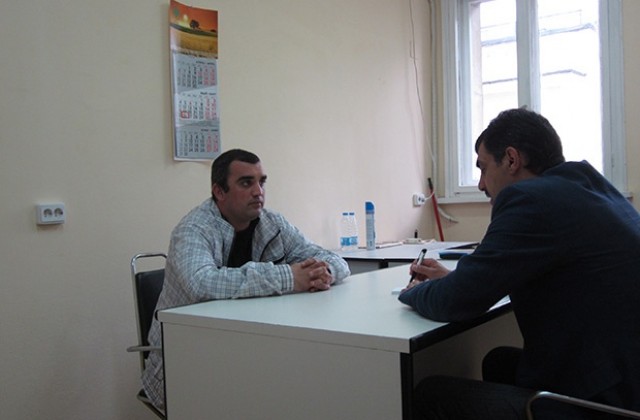 Кметски наместник търси помощ за почистване на речно корито