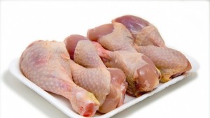 НАП спря опит за нелегален внос на 20 тона пилешки