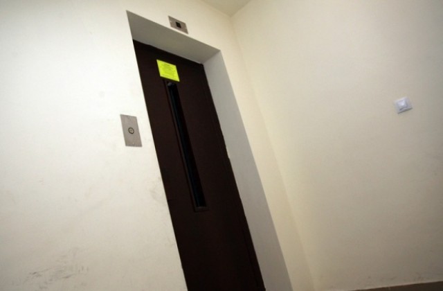 40-годишен мъж загина в асансьорна шахта в София