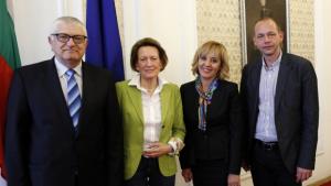 Мая Манолова и Петър Кънев посрещнаха делегация от Карлови Вари