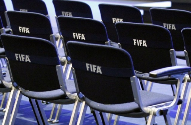 Арестуваха високопоставени служители на ФИФА