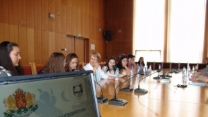 Представиха пред ученици и студенти книгата на Канети Слуховидецът на