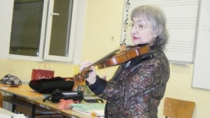 Именитата Йовка Йорданова прави майсторски клас по цигулка в Плевен