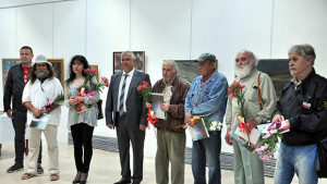 Наградиха художници от изложбата Земята на Ботев