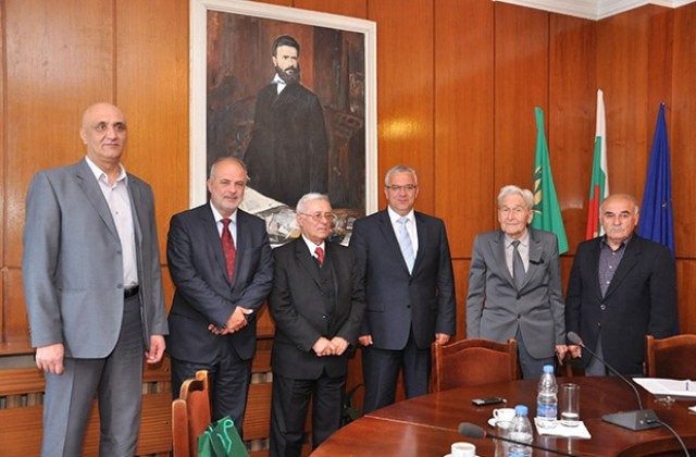Кмет се срещна с бивши кметове на Враца