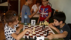 СКШ Плевен XXI реализира проект по Програма на ММС в