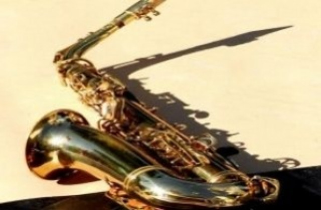 Звезди канят деца на джаз