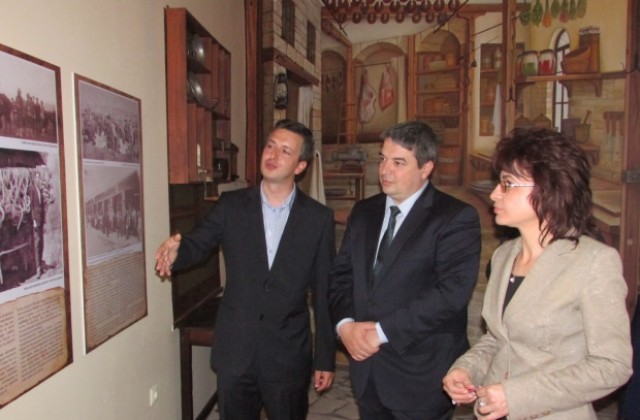 Откриха уникална по рода си изложба за Горнооряховския суджук