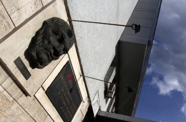 Профилактични прегледи за деца и юноши в „Пирогов” за 1 юни