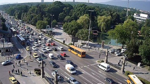 Ремонтът на Цариградско шосе предизвика километрично задръстване ВИДЕО