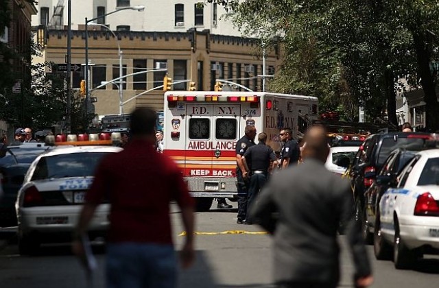 4-тонен товар падна от кран в центъра на Ню Йорк, има ранени