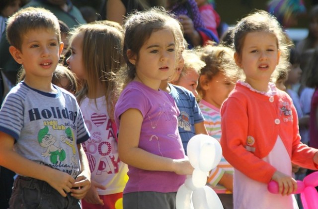 Благотворителен базар в Деня на детете