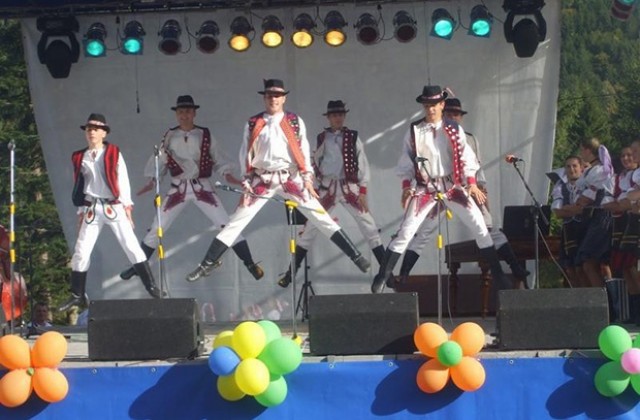 Танцьори от шест държави гостуват на Монтана