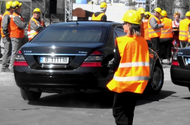 В Пътна полиция започва продажбата на нова серия баровски номера