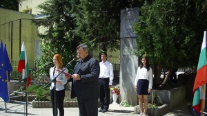 Добричлии почетоха паметта на Ботев и загиналите за свободата на
