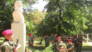 Г Оряховица се поклони пред подвига на Ботев