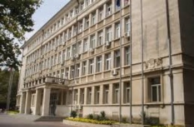 Рецидивист с 12 присъди пак в ареста за грабеж