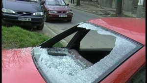 Вандали потрошиха автомобил