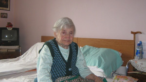 Социалната услуга Личен асистент в община Мездра